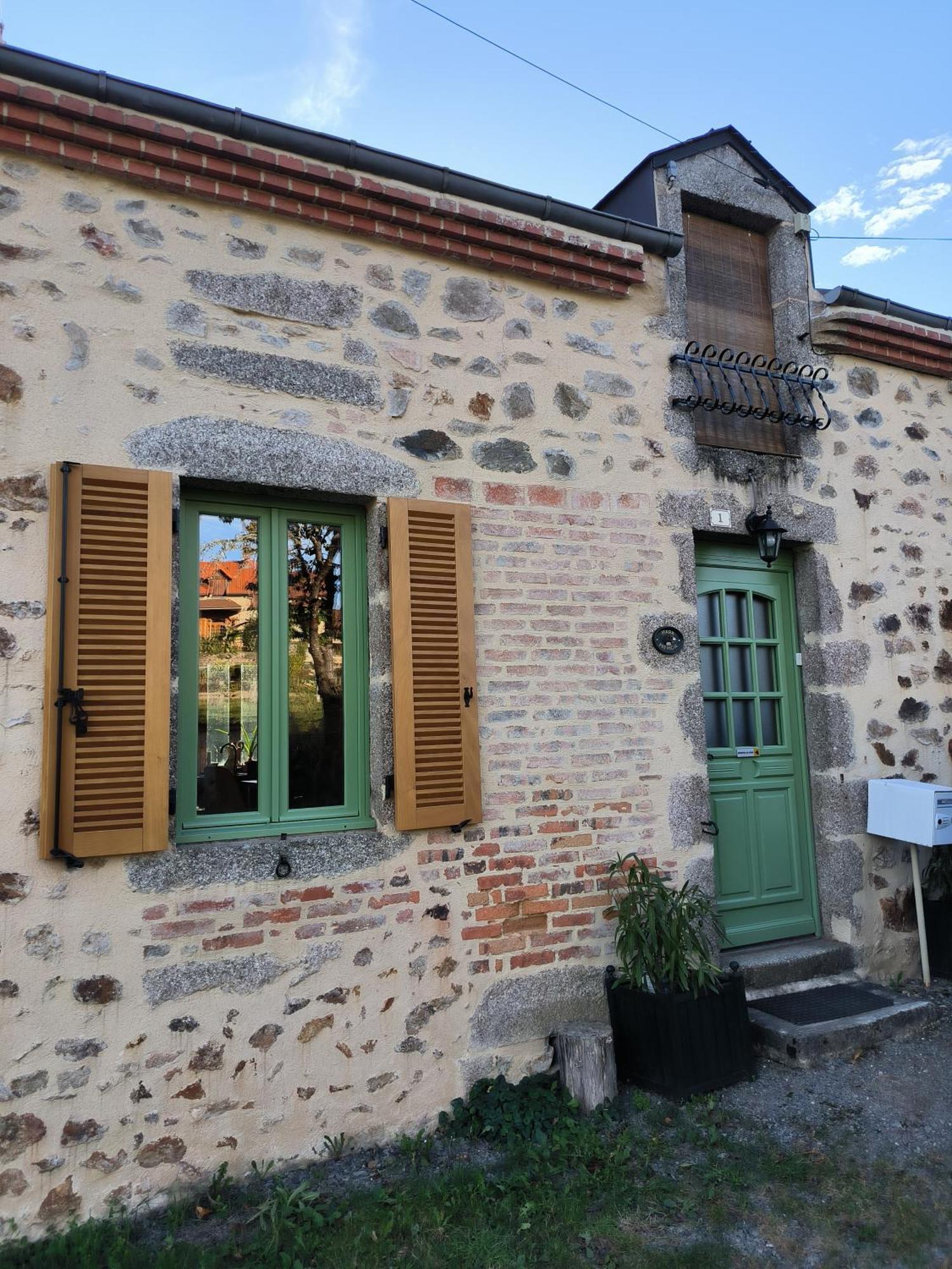 Chambres D'Hotes Montjouan Larochemillay Exterior foto